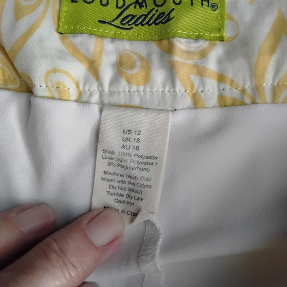 Loud mouth ladies golf skort. - Picture 4 of 8